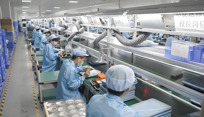 Skilled technicians performing refined mold assembly to ensure perfect part fit and clearance.